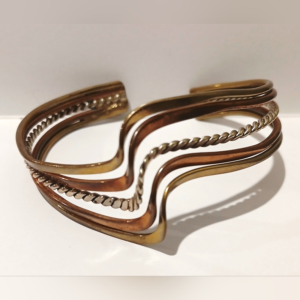 Elegant Goldtone and Silvertone Wave Bracelet